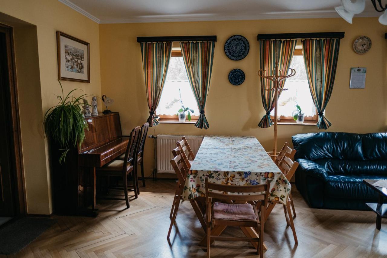 Hemina Vendégház Tata Esterno foto