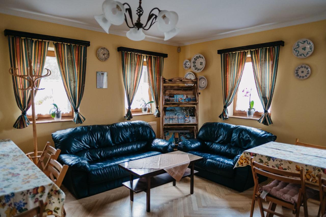 Hemina Vendégház Tata Esterno foto